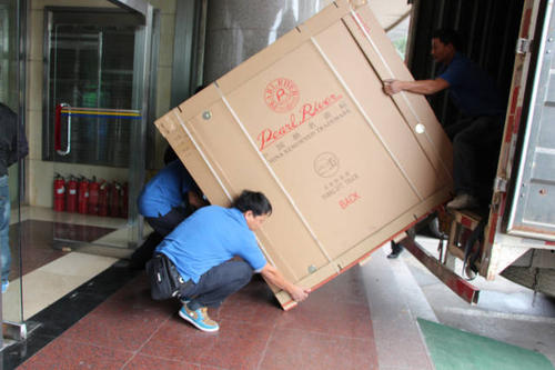 临颍钢琴贵重工艺品无忧运